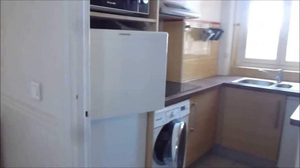 , (neuilly-sur-seine): 4 Pi&egrave;ces 71m&sup2; &ndash; 1890&euro; CC &ndash; 92200 Neuilly sur Seine