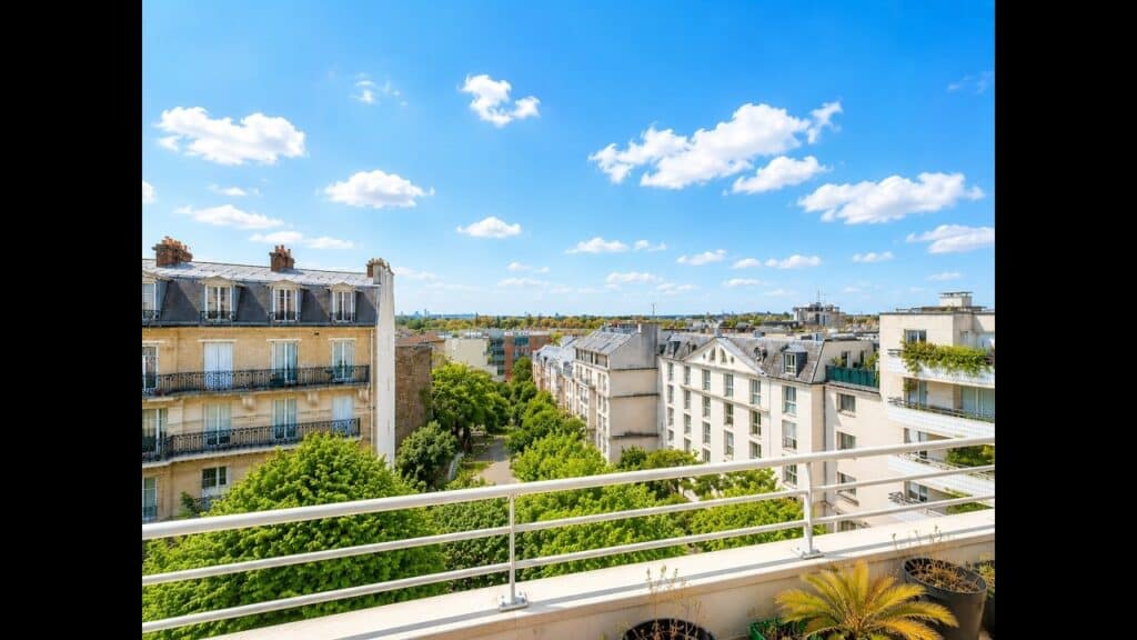 , Suresnes,A vendre &agrave; SURESNES :  appartement 3 chambres, balcon, en &eacute;tage &eacute;lev&eacute;